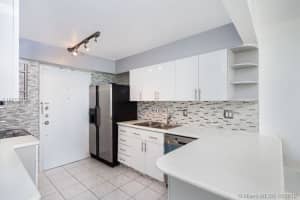 345 Ocean Dr, Miami Beach, FL 33139, Sold 03/08/19