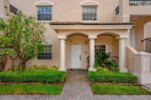 5670 NW 116th Ave, Doral, FL 33178, Sold 12/03/18