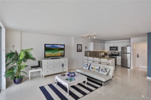 345 Ocean Dr, Miami Beach, FL 33139, Sold 07/24/19