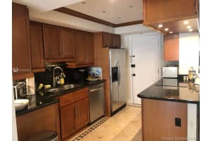 550 Ocean Dr #2g, Key Biscayne, FL 33149, Sold 04/12/21