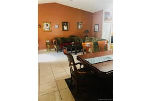 18961 NW 84th Ct, Hialeah, FL 33015, Sold 12/21/18