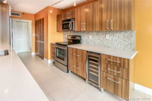 900 NE 195th St, Miami, FL 33179, Sold 01/14/19