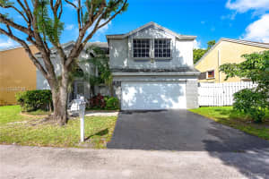 1131 Scarborough Dr, Davie, FL 33324, Sold 11/26/18