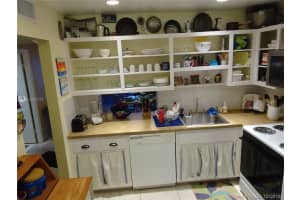 877 NE 195th St, Miami, FL 33179, Sold 11/28/18