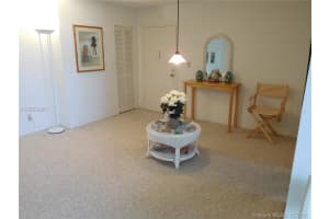 942 NE 199th St, Miami, FL 33179, Sold 12/03/18