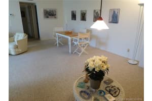 942 NE 199th St, Miami, FL 33179, Sold 12/03/18