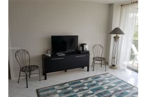 3475 N Country Club Dr, Miami, FL 33180, Sold 02/28/19