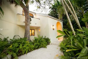 3435 N Moorings Way, Miami, FL 33133, Sold 01/31/20