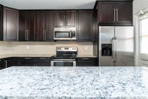 2200 NE 33rd Ave #2k, Fort Lauderdale, FL 33305, Sold 01/10/19