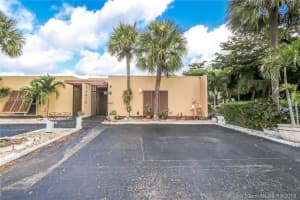 16028 Kilmarnock Dr, Hialeah, FL 33014, Sold 02/04/19