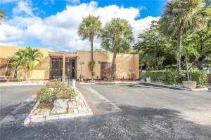 16028 Kilmarnock Dr, Hialeah, FL 33014, Sold 02/04/19