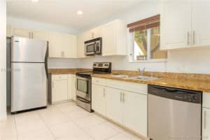 212 NE 3rd St, Hallandale Beach, FL 33009, Sold 12/28/18