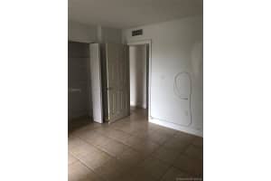 9459 SW 76th St APT R8, Miami, FL 33173, Sold 01/26/19