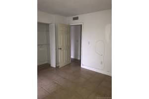9459 SW 76th St APT R8, Miami, FL 33173, Sold 01/26/19
