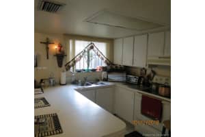 8430 NW 8th St APT B2, Miami, FL 33126, Sold 02/15/19