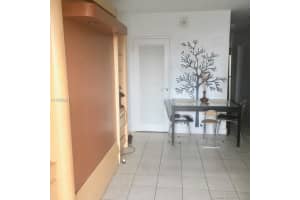 1300 Lincoln Rd F606, Miami Beach, FL 33139, Sold 05/07/19