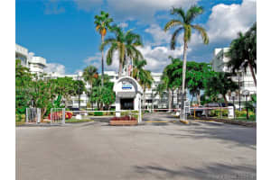 16558 NE 26th Ave #3i, North Miami Beach, FL 33160, Sold 09/30/19