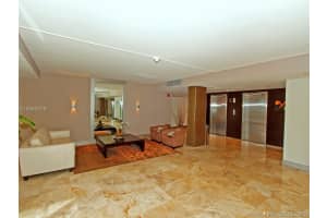 16558 NE 26th Ave #3i, North Miami Beach, FL 33160, Sold 09/30/19