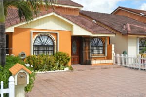 2775 W 54th St, Hialeah, FL 33016, Sold 12/13/18