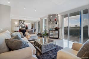 20191 E Country Club Dr, Miami, FL 33180, Sold 08/15/19