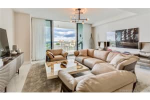 1180 N Federal Hwy, Fort Lauderdale, FL 33304, Sold 06/07/19