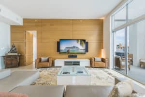 2001 Meridian Ave PH 02, Miami Beach, FL 33139, Sold 12/07/18