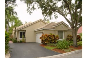 10033 NW 4th St, Plantation, FL 33324, Sold 12/05/18