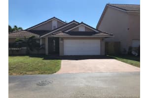 7958 NW 188th Terrace, Hialeah, FL 33015, Sold 03/25/19