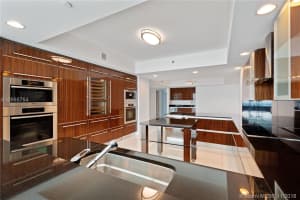 2711 S Ocean Dr, Hollywood, FL 33019, Sold 04/16/19
