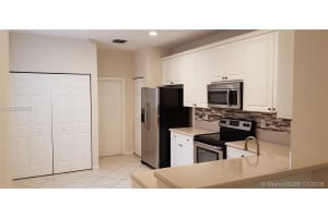 3889 Tree Top Dr, Weston, FL 33332, Sold 03/15/19
