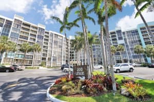 200 Leslie Dr, Hallandale Beach, FL 33009, Sold 01/03/19