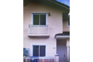 7423 NW 182nd St, Hialeah, FL 33015, Sold 01/25/19