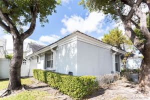 4820 NW 98th Pl, Doral, FL 33178, Sold 04/16/19