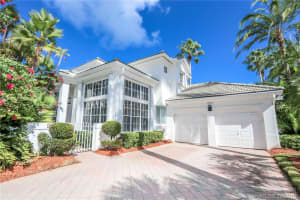 19973 NE 37th Ave, Aventura, FL 33180, Sold 03/29/19