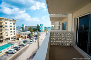 1901 S Ocean Dr, Hollywood, FL 33019, Sold 04/24/19