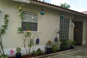 10858 NW 8th St, Pembroke Pines, FL 33026, Sold 04/22/19