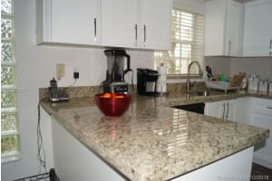 10858 NW 8th St, Pembroke Pines, FL 33026, Sold 04/22/19