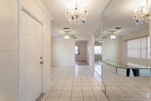 21190 Mainsail Cir APT A18, Aventura, FL 33180, Sold 01/18/19