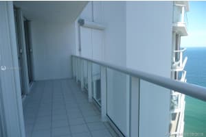 16485 Collins Ave, Sunny Isles Beach, FL 33160, Sold 08/20/20
