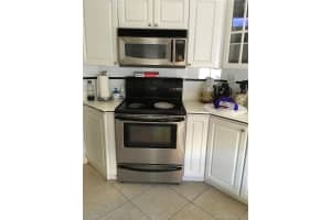 18940 NW 78th Ave, Hialeah, FL 33015, Sold 05/17/19