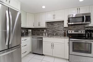 4101 Pine Tree Dr, Miami Beach, FL 33140, Sold 05/06/19