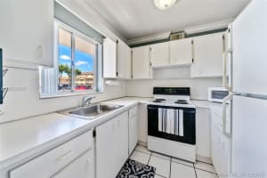 3021 W 76th St, Hialeah, FL 33018, Sold 12/18/18
