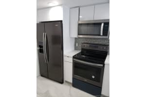 1450 Lincoln Rd, Miami Beach, FL 33139, Sold 01/11/19