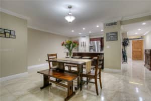 16427 Bridge End Rd, Miami Lakes, FL 33014, Sold 01/11/19
