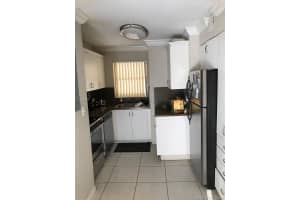 8840 Fontainebleau Blvd, Miami, FL 33172, Sold 02/21/19