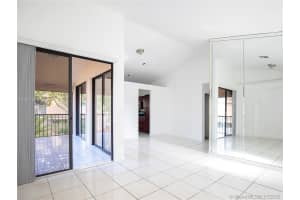8211 NW 191st St, Hialeah, FL 33015, Sold 12/21/18