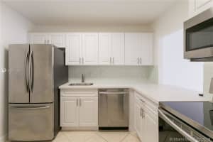 400 Leslie Dr, Hallandale Beach, FL 33009, Sold 04/10/19
