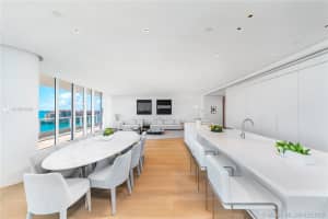 100 South Pointe Dr APT 1106, Miami Beach, FL 33139, Sold 05/29/19