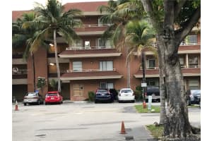 17530 NW 68th Ave APT C3005, Hialeah, FL 33015, Sold 02/01/19