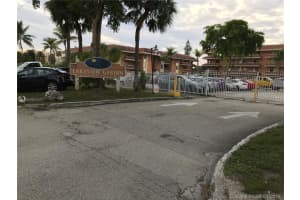 17530 NW 68th Ave APT C3005, Hialeah, FL 33015, Sold 02/01/19